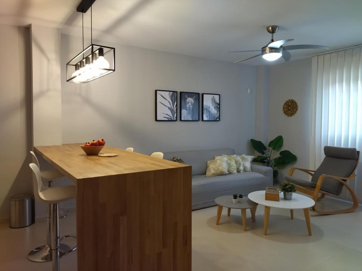 Carme Apartman Hospitalet De L'Infant Kültér fotó